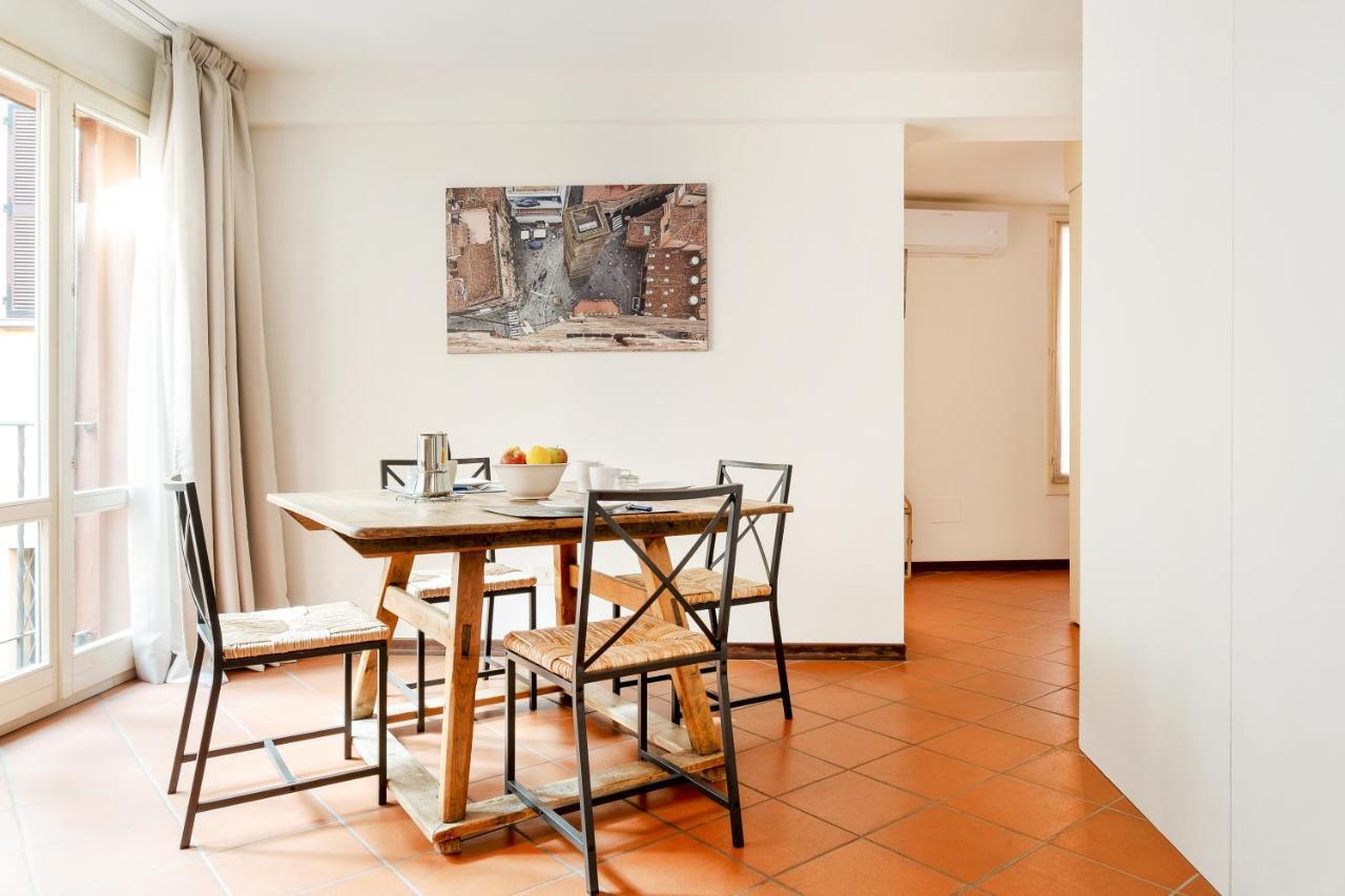 Lo Scrigno Delle 2 Torri! Nel Cuore Del Centro, Vicino A Via Rizzoli โบโลญญา ภายนอก รูปภาพ